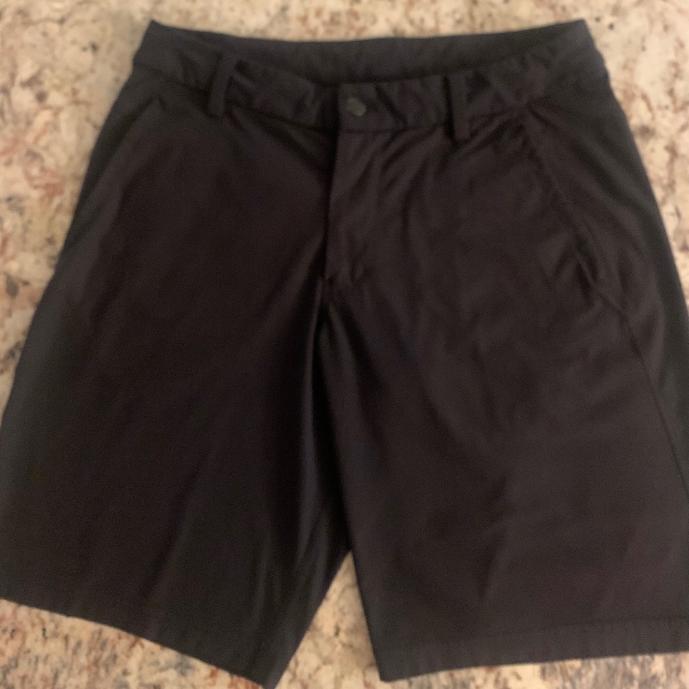 lululemon athletica black mens shorts